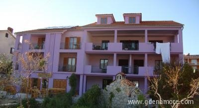 Villa Lavanda, privatni smeštaj u mestu Cres, Hrvatska