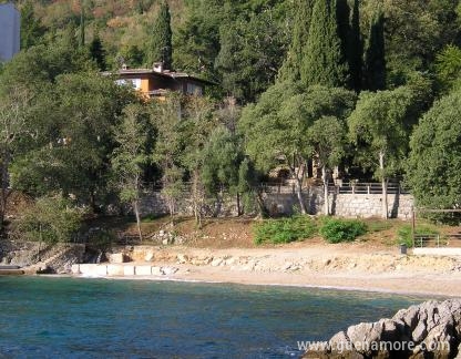 Lovran Apartment near the beach 2, privatni smeštaj u mestu Lovran, Hrvatska