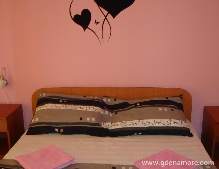 Cetvorokrevetni apartman