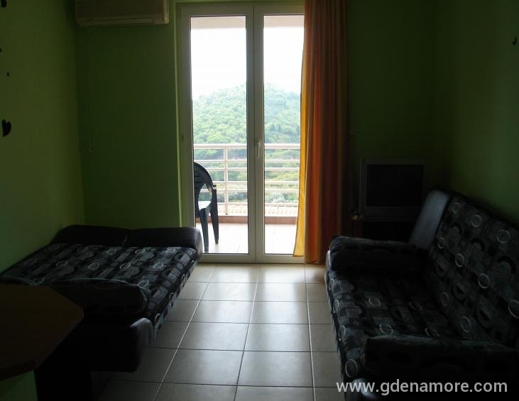 Cetvorokrevetni apartman