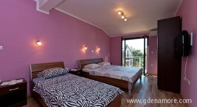 Appartements Trojanovic, logement privé à Tivat, Monténégro