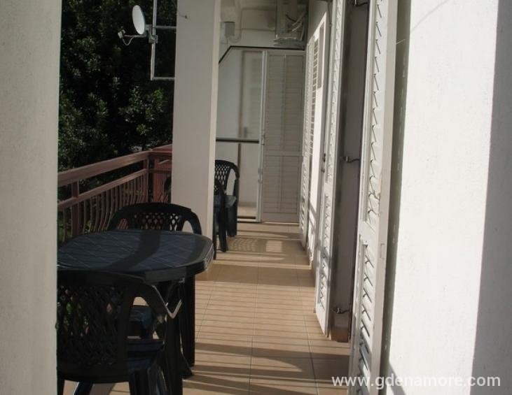 Apartmani i sobe VEGA