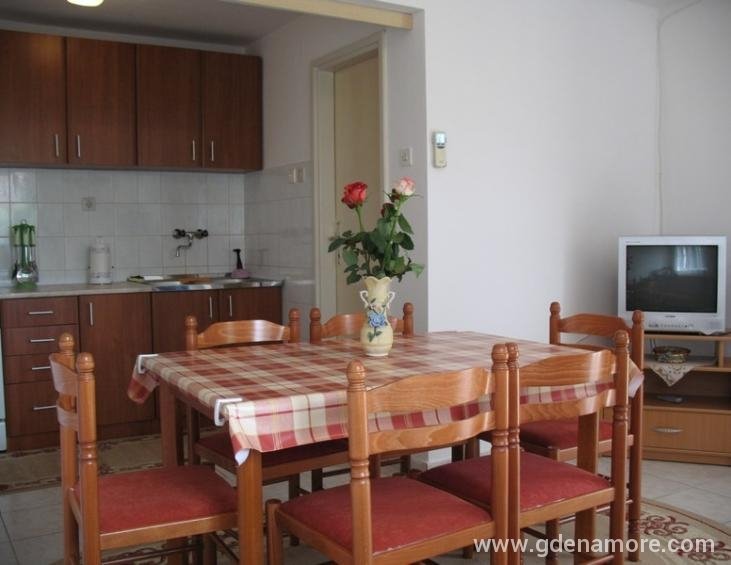Apartmani i sobe VEGA