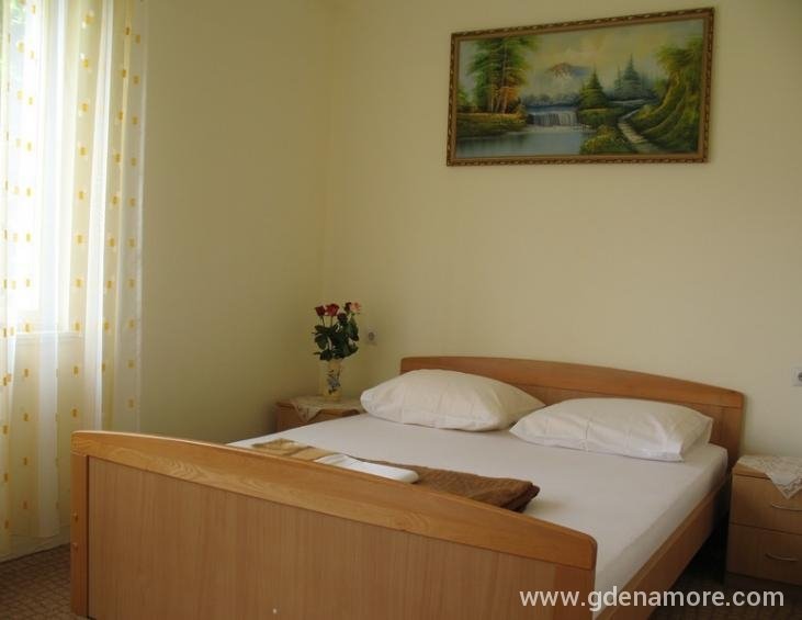 Apartmani i sobe VEGA