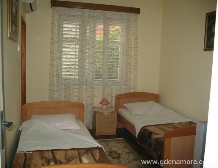 Apartmani i sobe VEGA