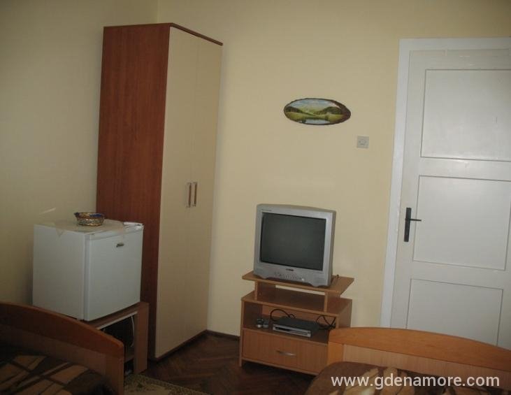 Apartmani i sobe VEGA