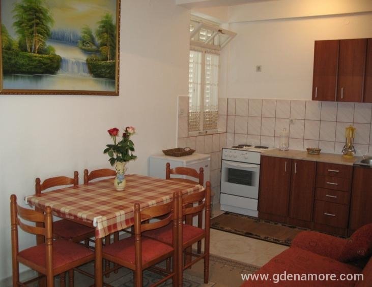 Apartmani i sobe VEGA