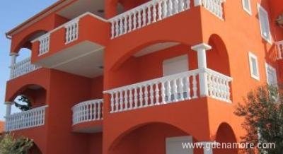 Apartman Roko, privatni smeštaj u mestu Bibinje, Hrvatska