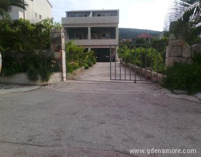 Apartmani LANA, privatni smeštaj u mestu Vini&scaron;će, Hrvatska