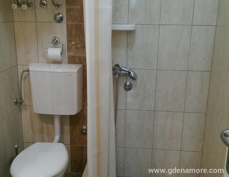 wc u apartmanu