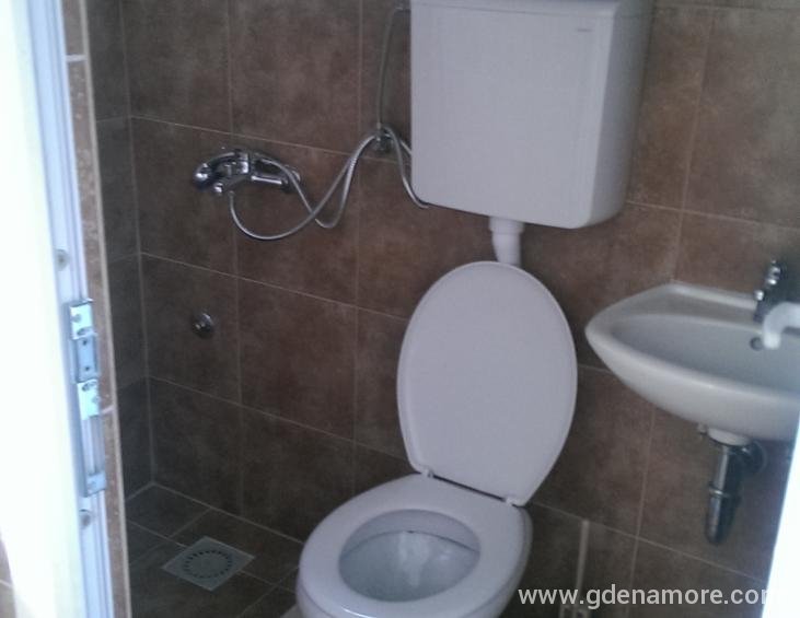 cetvorokrevetni na obali