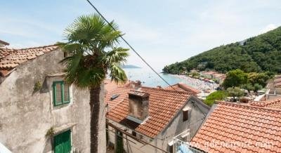 Apartmani Monika****, privatni smeštaj u mestu Mošćenička Draga, Hrvatska