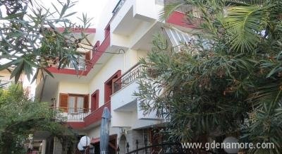 Elena Apartments, privatni smeštaj u mestu Nea Iraklitsa, Grčka
