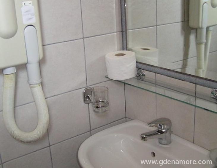liberty-hotel-golden-beach-thassos-3-bed-studio-gr