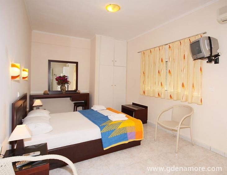 naias-house-neos-marmaras-sithonia-2-bed-studio-3
