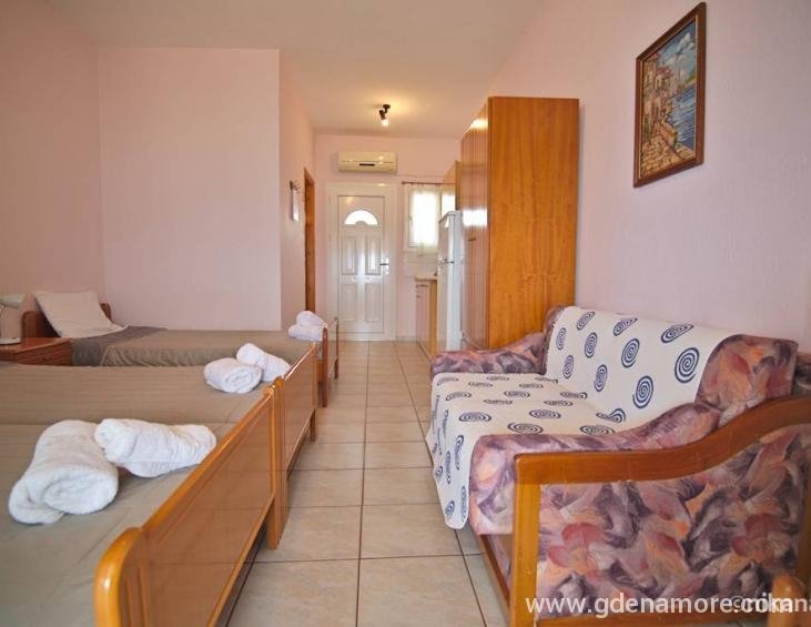 soula-rooms-nikiti-sithonia-0004