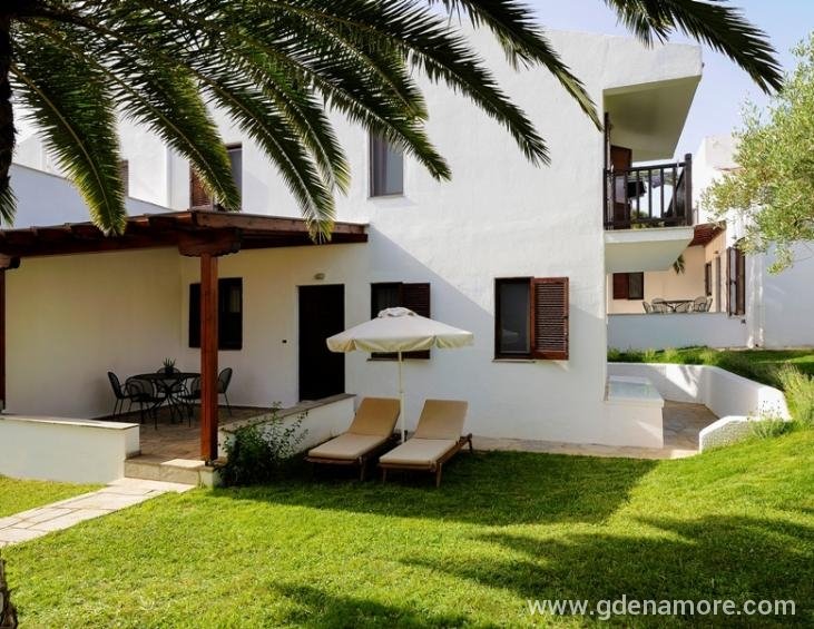 trikorfo-beach-resort-gerakini-sithonia-14