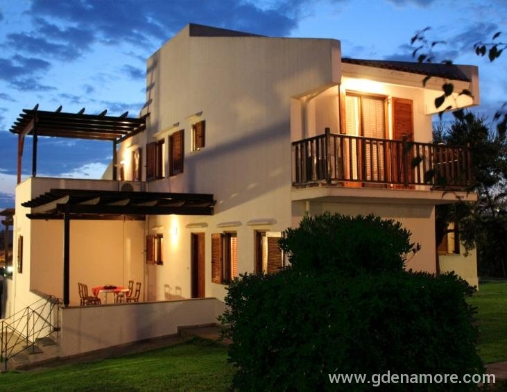 trikorfo-beach-resort-gerakini-sithonia-3