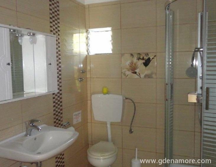 villa-ioanna-nikiti-sithonia-halkidiki-bathroom-ap