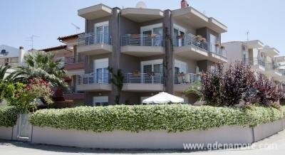 Eleni 4 Seasons Apartments , privatni smeštaj u mestu Hanioti, Grčka