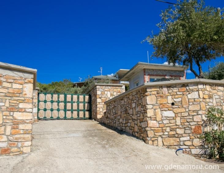 jordanis-houses-psili-ammos-thassos-33