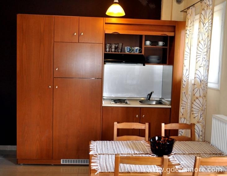 papaoikonomou-villa-apartment-2nd-floor-potos-thas