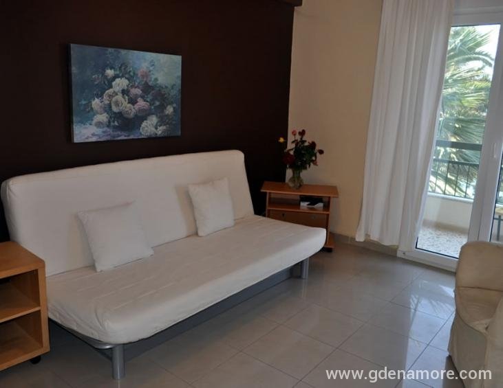 papaoikonomou-villa-apartment-2nd-floor-potos-thas