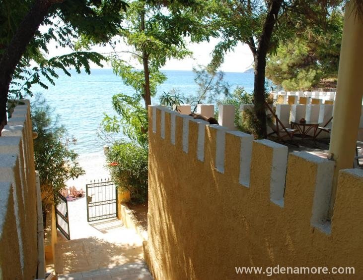 papaoikonomou-villa-outside-potos-thassos-13