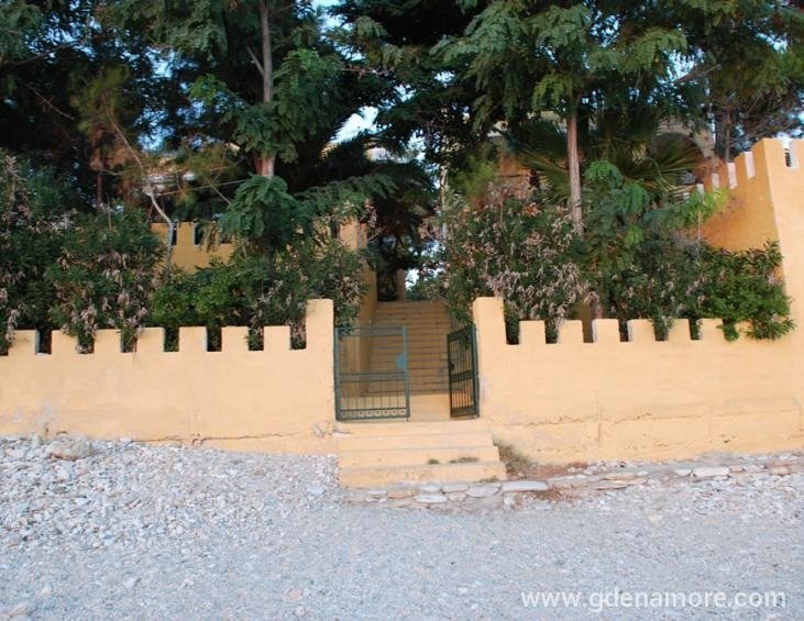 papaoikonomou-villa-outside-potos-thassos-14