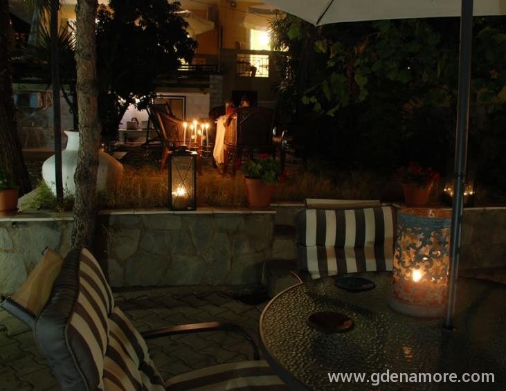 papaoikonomou-villa-outside-potos-thassos-21
