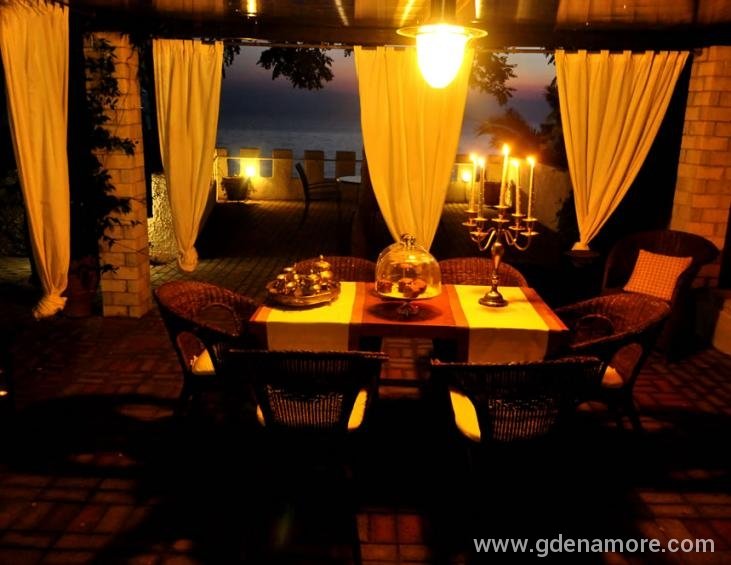papaoikonomou-villa-outside-potos-thassos-30