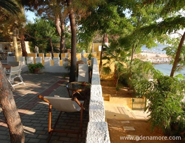 papaoikonomou-villa-outside-potos-thassos-3