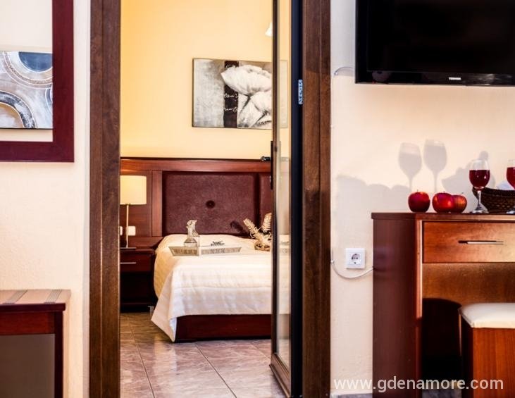 potos-hotel-potos-thassos-building-1-family-room-b