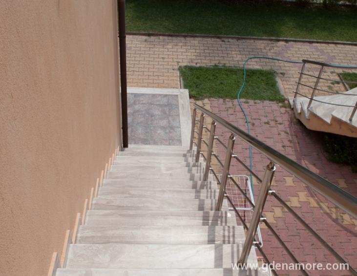 sissy-villa-4-bed-app-potos-thassos-1