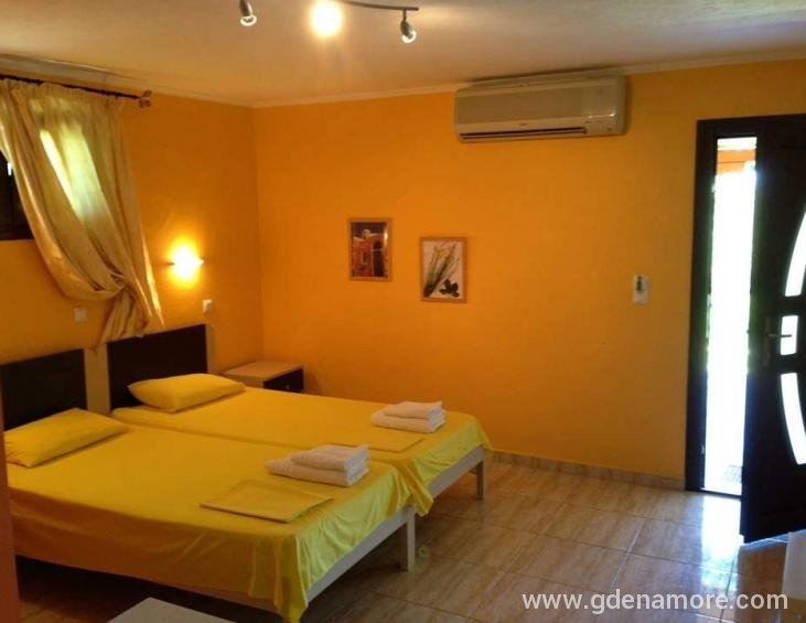 sissy-villa-san-antonio-beach-potos-thassos-apartm