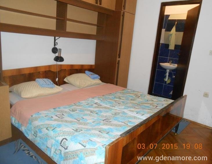 Dvokrevetni apartman na spratu