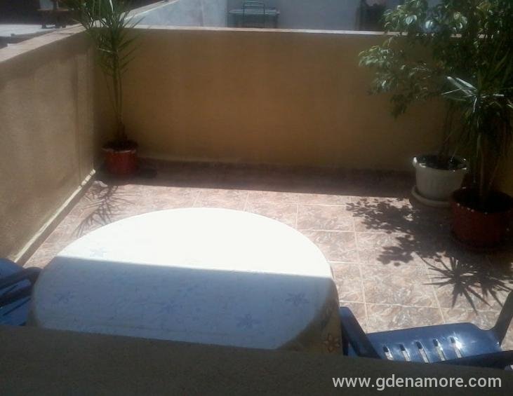 bulgaria_pomorie_kamovi_apartment_1_007