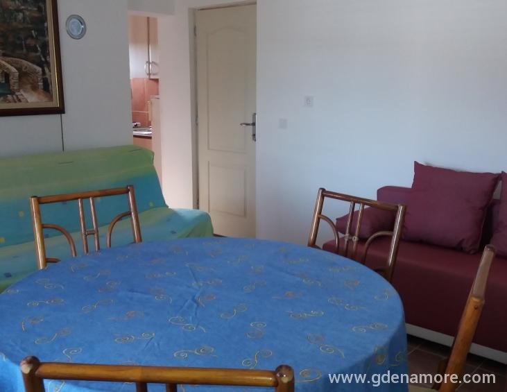 Apartman 1 (dnevna)