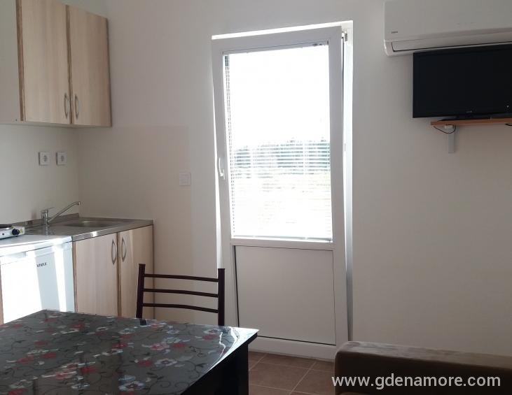 Apartman 2 (dnevna)