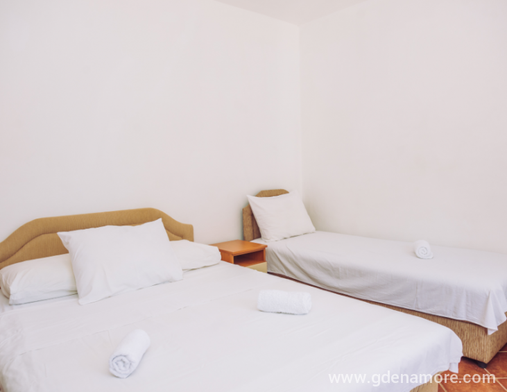 Trokrevetni apartman + pomoćni ležaj