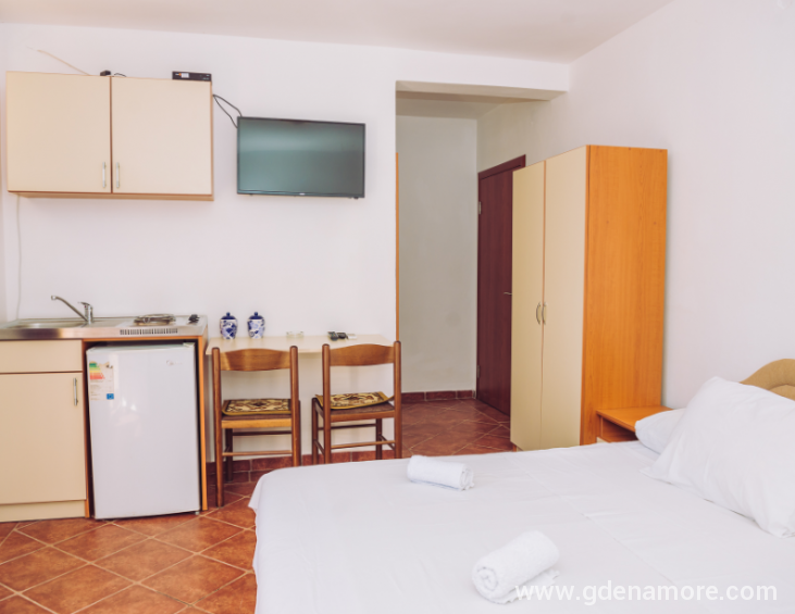 Trokrevetni apartman + pomoćni ležaj