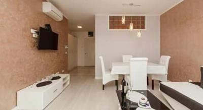 Lux leilighet, privat innkvartering i sted Miločer, Montenegro
