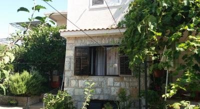 apartmani Pejović, Privatunterkunft im Ort Bečići, Montenegro