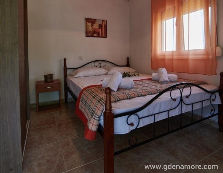 aggelina-house-sykia-sithonia-4-bed-studio-22-21