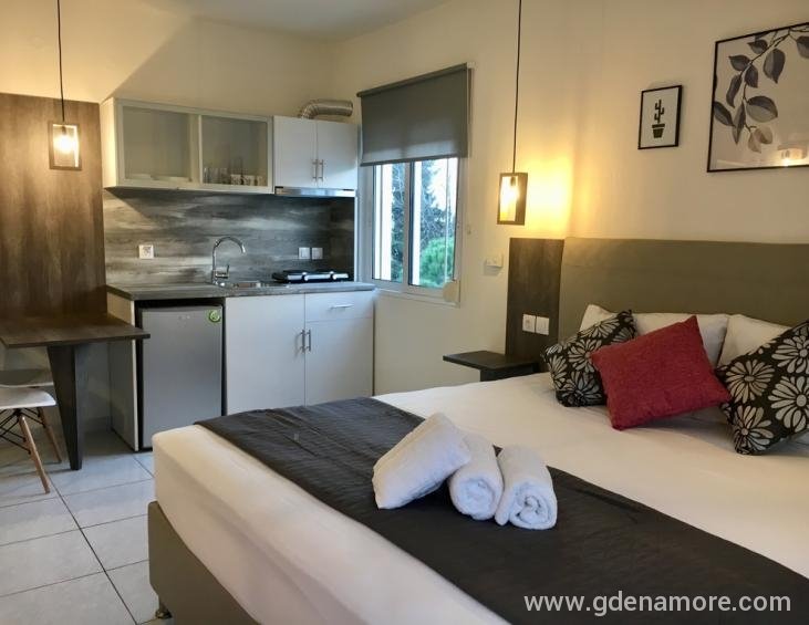 katerina-studios-nea-iraklitsa-kavala-3-bed-studio