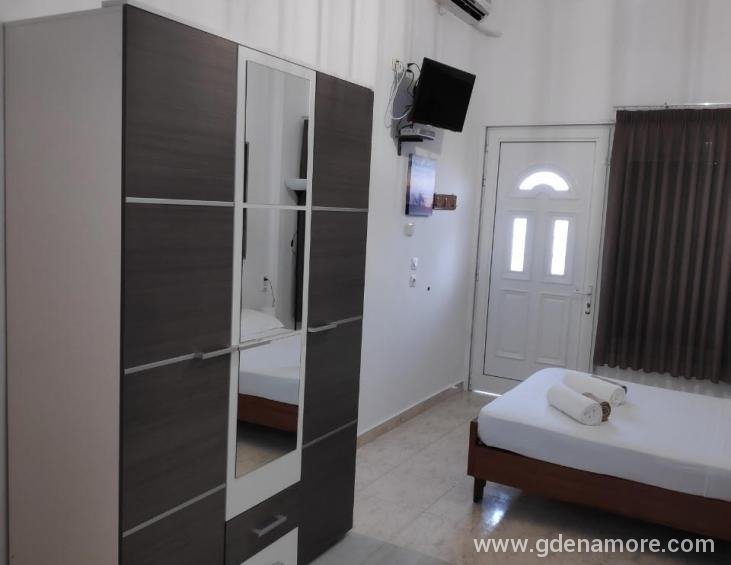 odyssea-studios-and-apartments-paralia-vrasna-thes