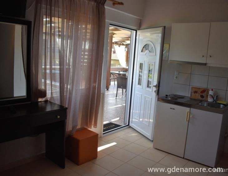 pavlos-studios-golden-beach-thassos-19