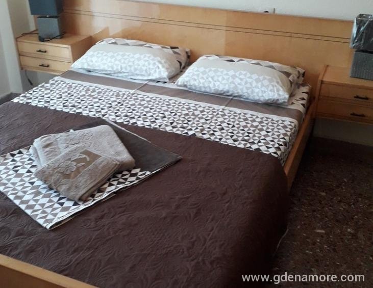 vicky-guest-house-stavros-thessaloniki-4-bed-apart