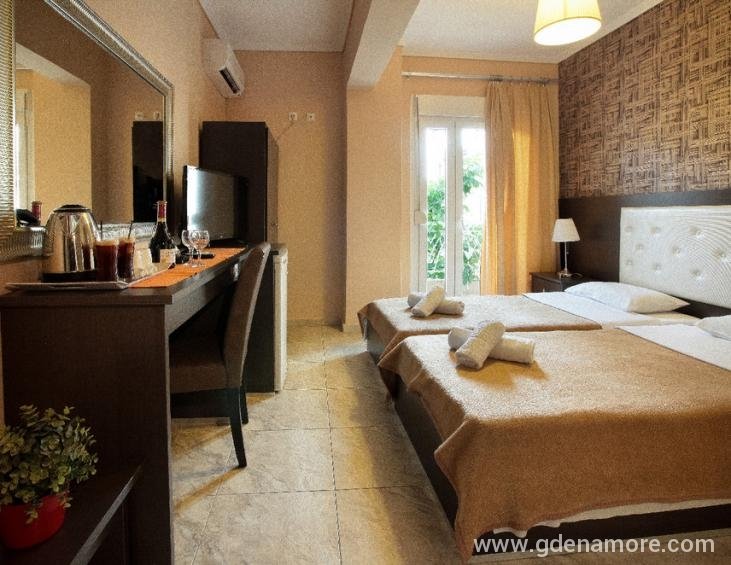 epavli-studios-nea-kallikratia-kassandra-2-bed-roo