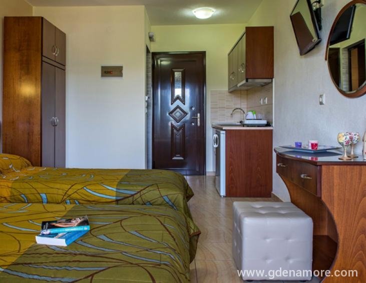 fotini-studios-sarti-sithonia-halkidiki-3-bed-stud